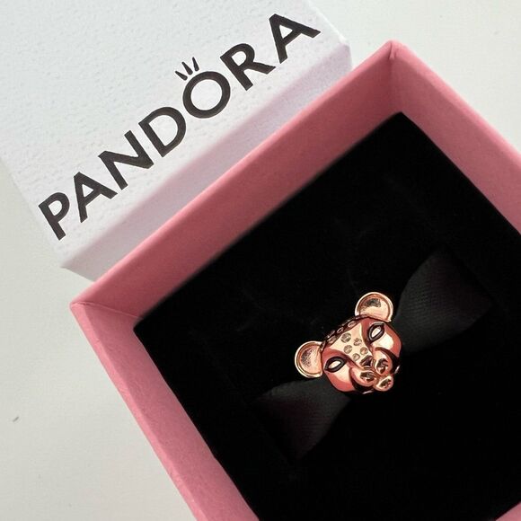 Pandora Rose Sparkling Lion Princess Charm - Picture 2 of 10